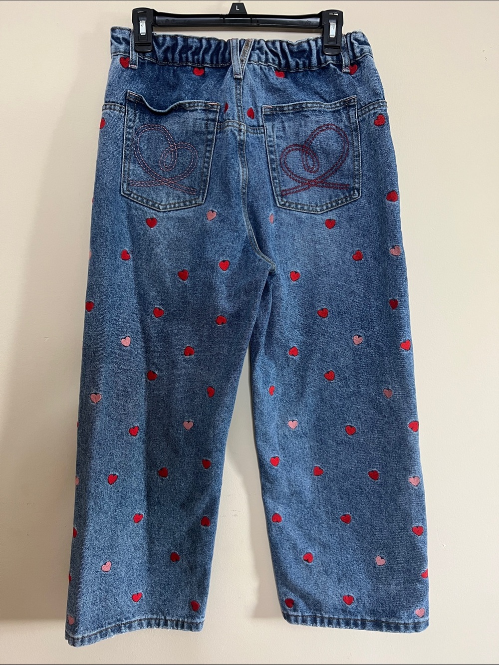 🅾️❤️♥️💗OH Blue Denim Wide-Leg Jeans with Red Heart Print - Picture 6 of 11